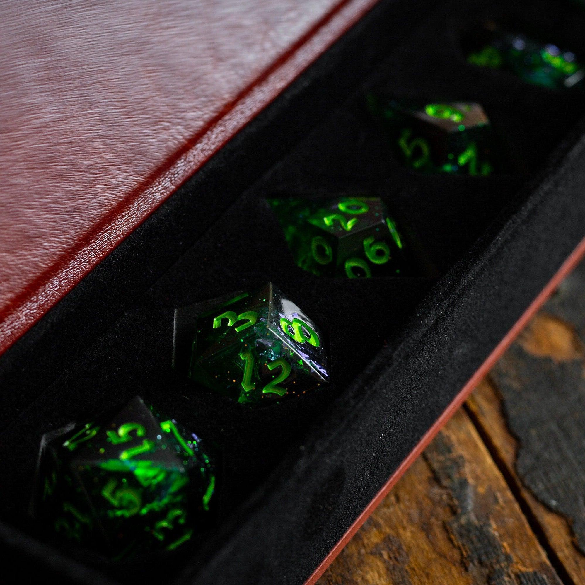 Nox Green Dice Set