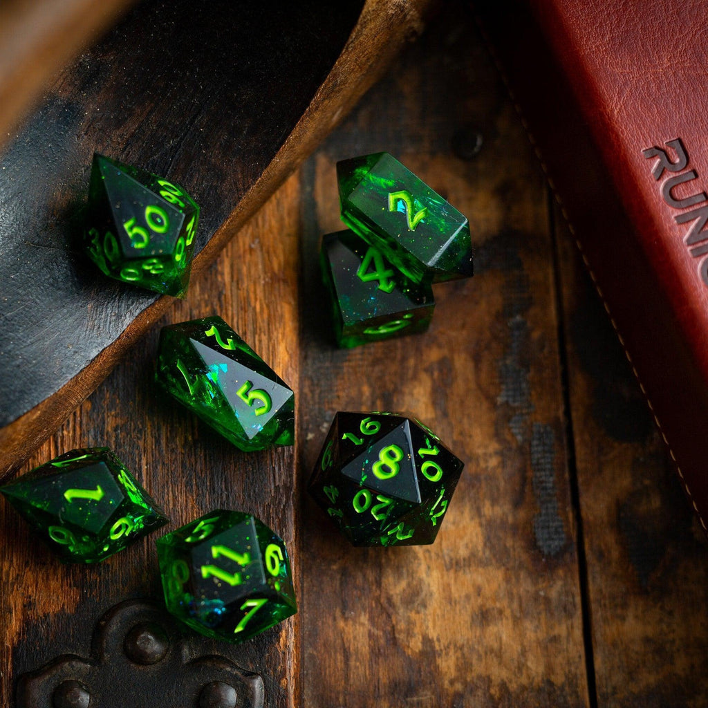 Nox Green Dice Set