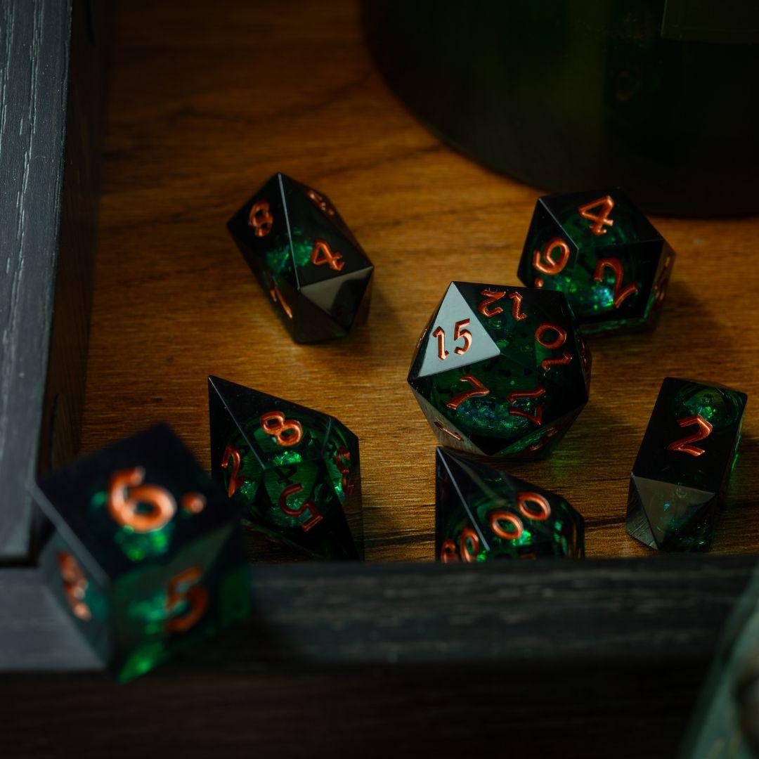 Witchwood Heart Dice Set